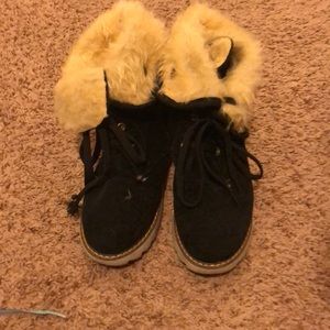 Black boots size size 7.5 worn once